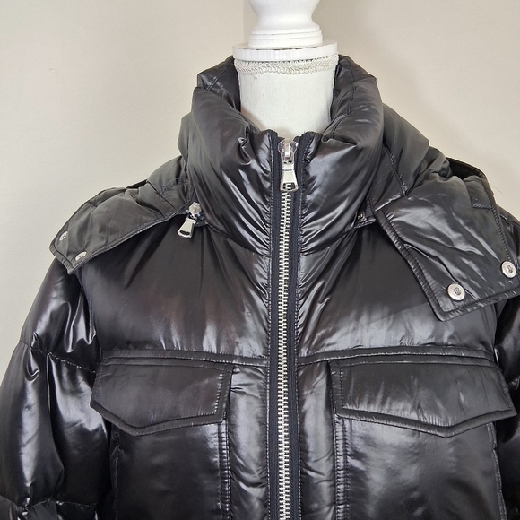 The Very Warm Hooded Down Filled Winter Coat in Black Size Large - Picture 10 of 11